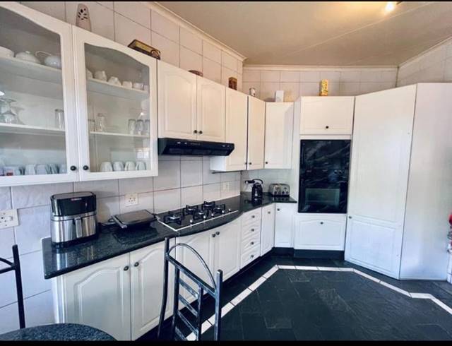 3 BEDROOM HOUSE FOR SALE IN BASSONIA